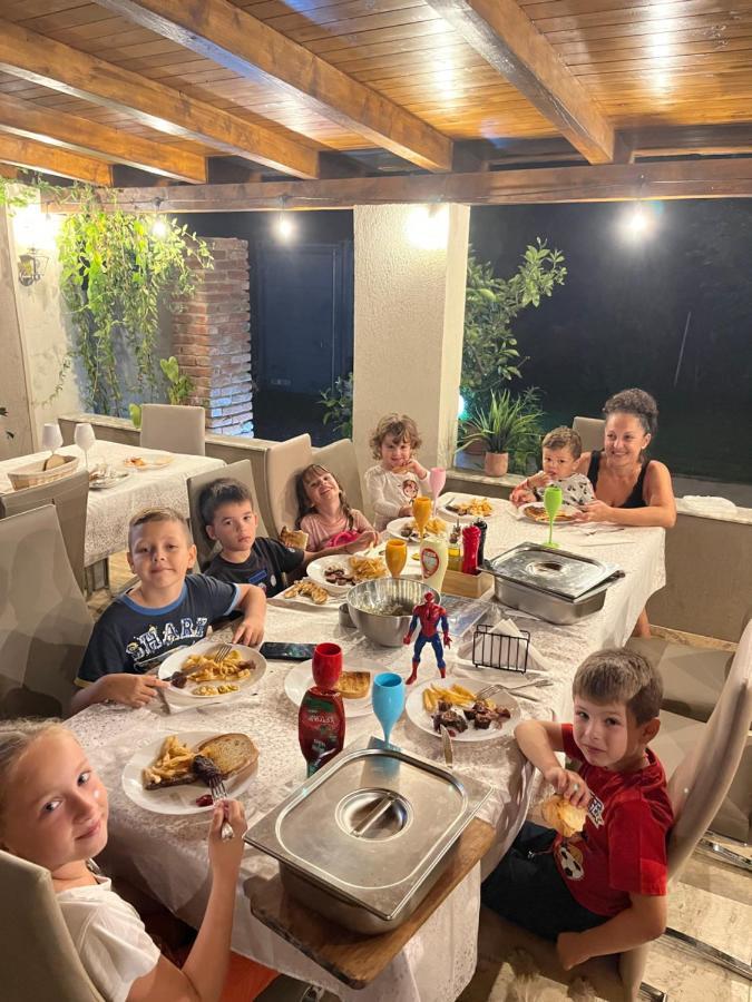 Appartamento La Casa Blanca Vladimirescu Esterno foto